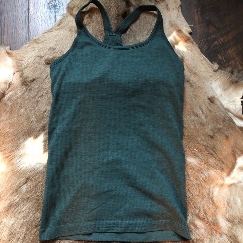 Lululemon ribbed tank in forest green.